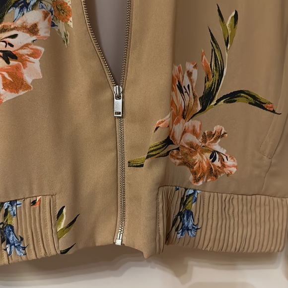 Jacket - Picture 3 of 13